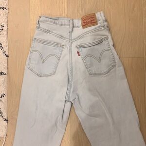 Levi Ribcage Straight Ankle Jeans